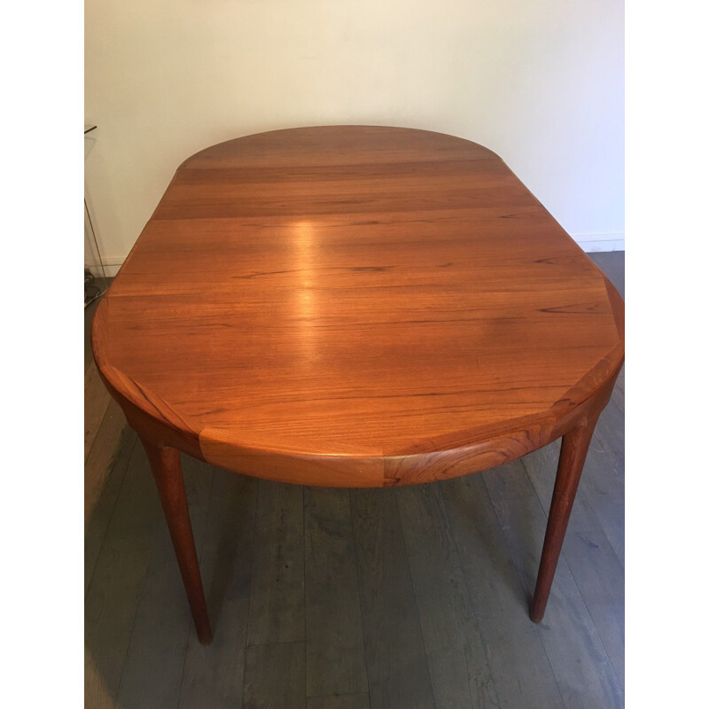 Large Table in rosewood by Ib Kofod Larsen for Faarup Møbelfabrik