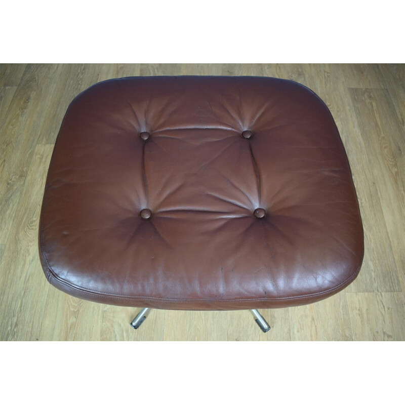 Vintage Danish swivel ottoman in leather by H.W Klein for Bramin