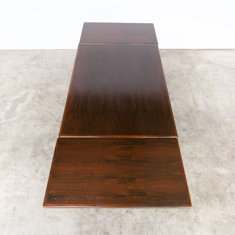 Vintage rosewood extendable dining table