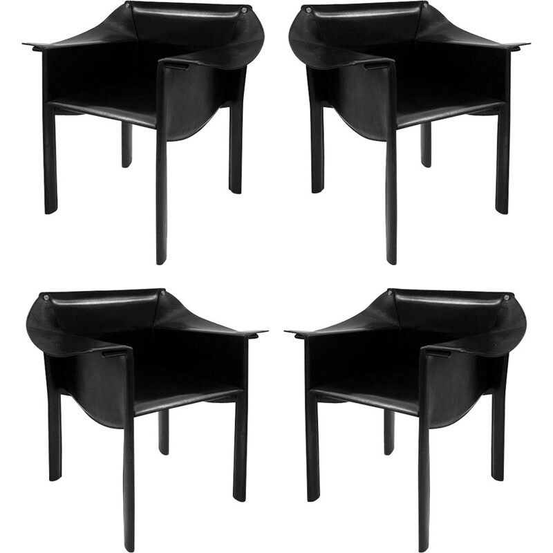 Suite de 4 fauteuils vintage en cuir noir par Enrico Pellizzoni