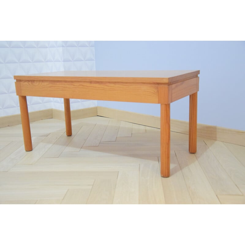 Table basse vintage de style nordique par Pierre Gautier Delaye