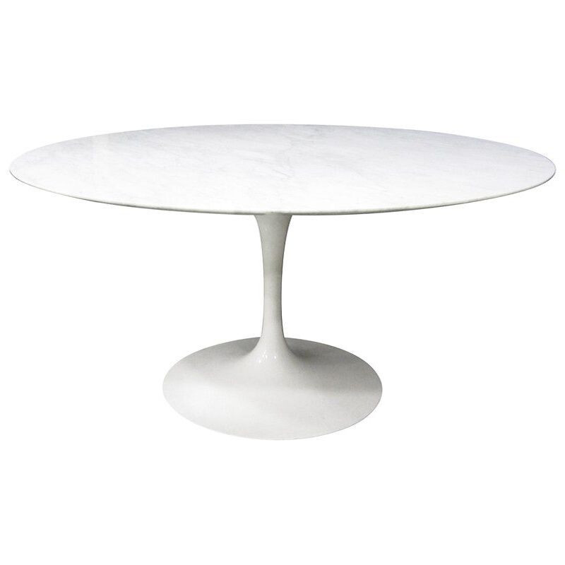 Vintage tulip Dining Table by Eero Saarinen for Knoll International