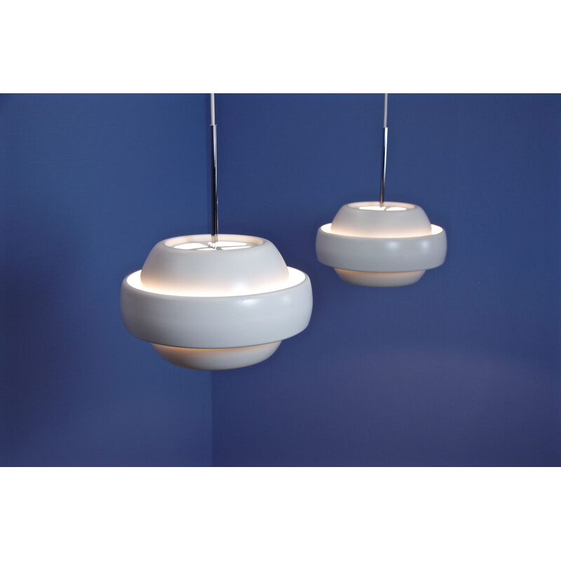 Set of 2 danish white pendant lamps