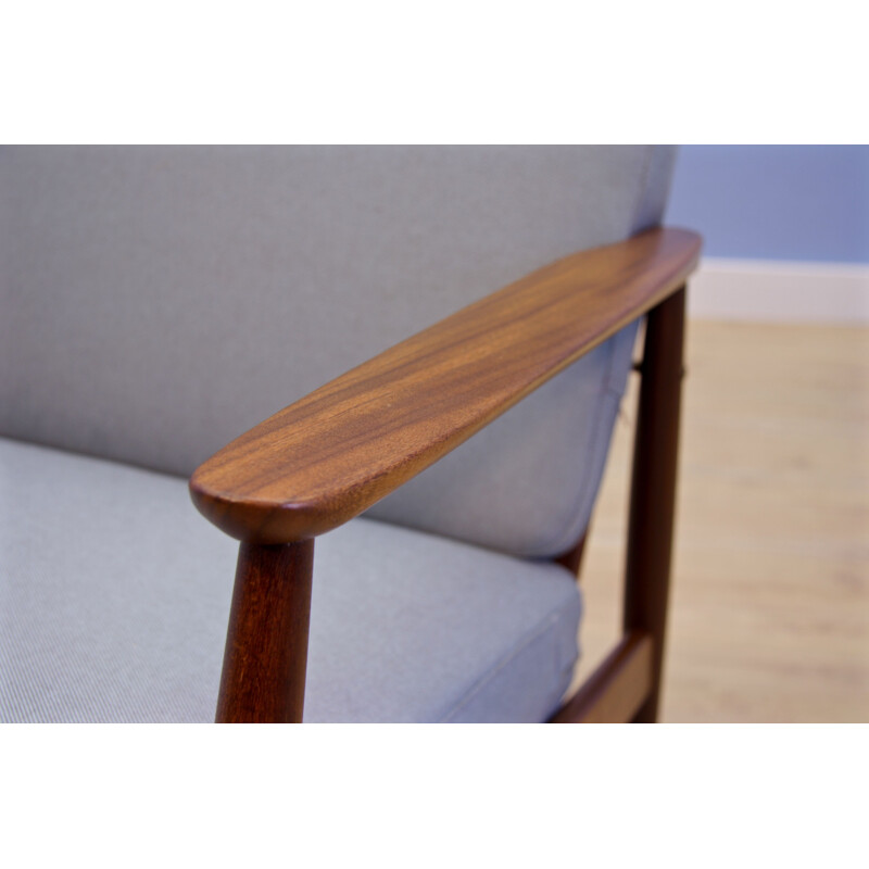 Danish lounge chair in teak