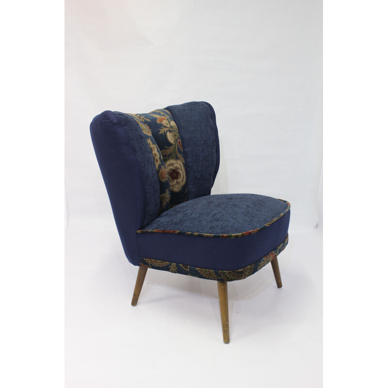 Vintage French armchair in fabric with shades of blue