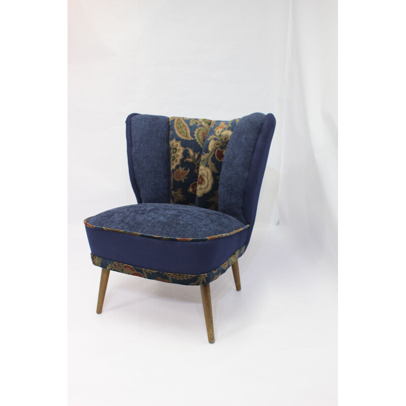 Vintage French armchair in fabric with shades of blue