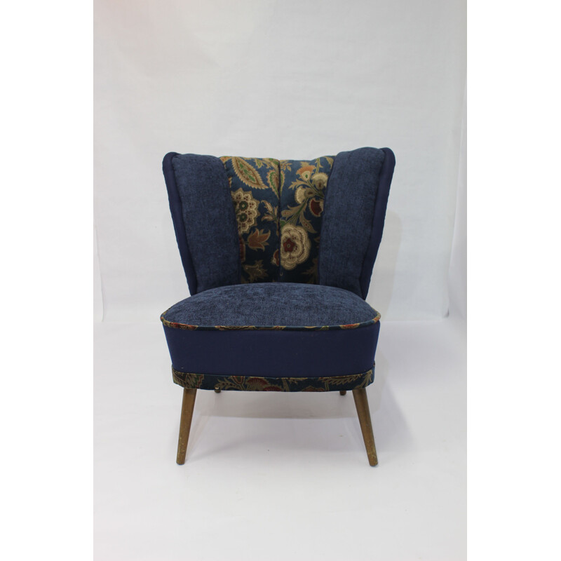 Vintage French armchair in fabric with shades of blue