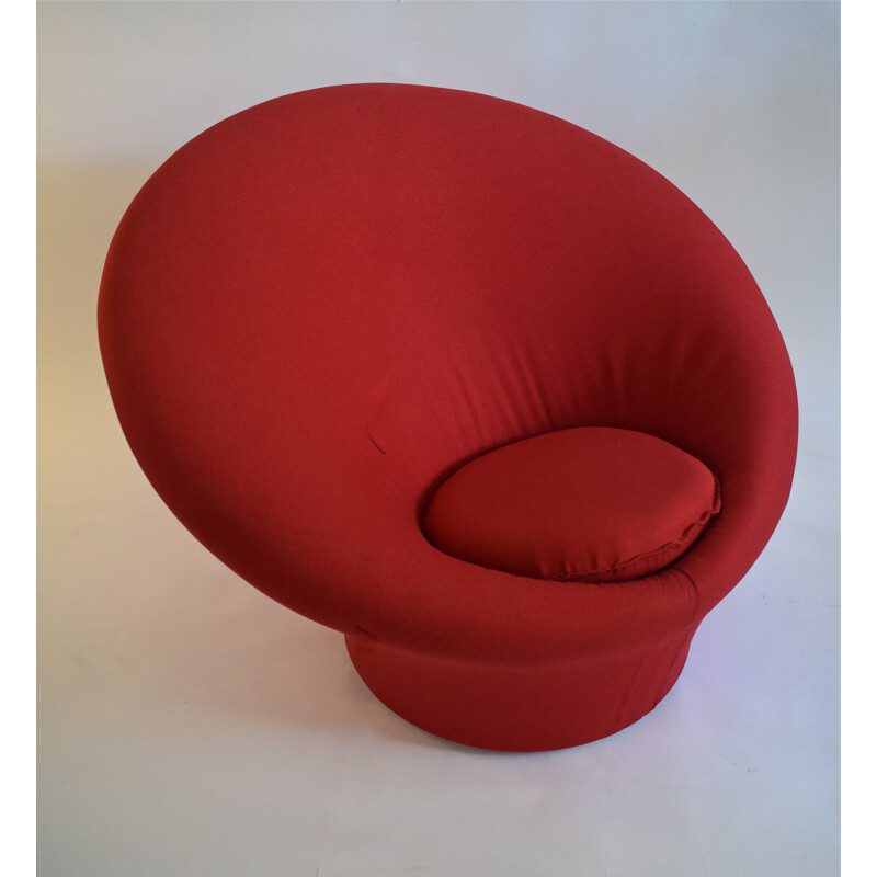 Vintage red armchair "Mushroom" by Pierre Paulin for Artifort