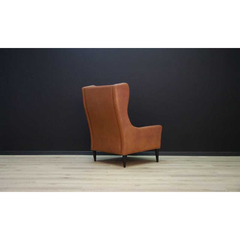 Vintage scandinavian armchair in leather 