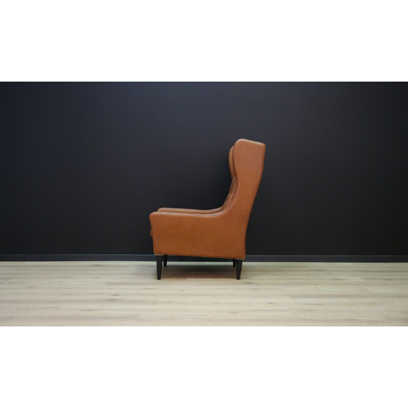 Vintage scandinavian armchair in leather 