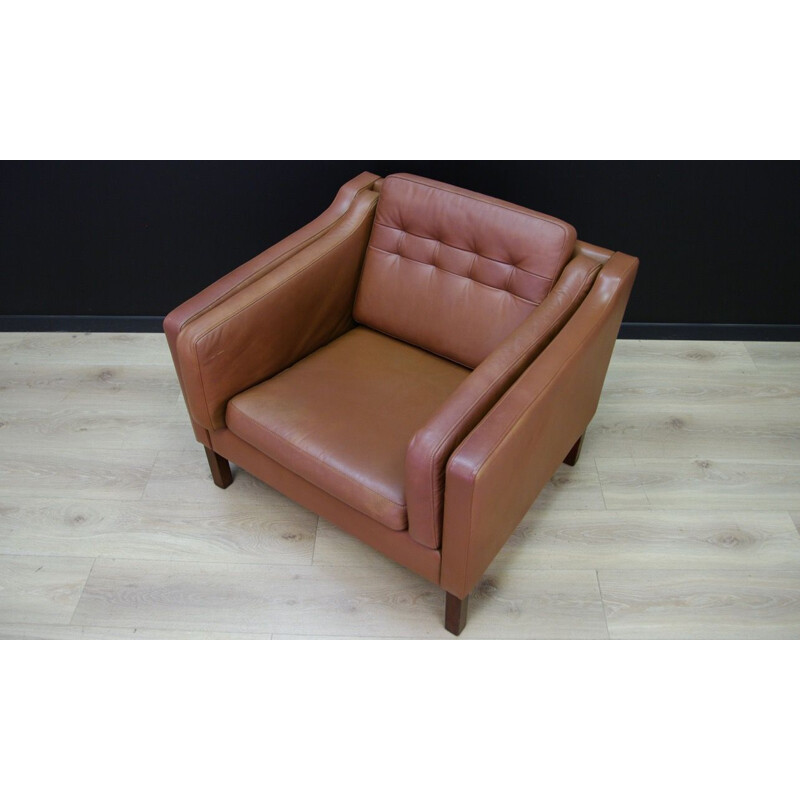 Vintage scandinavian armchair in leather 