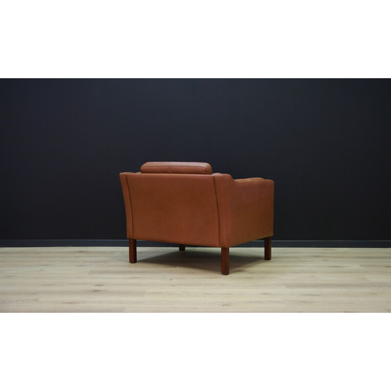 Vintage scandinavian armchair in leather 