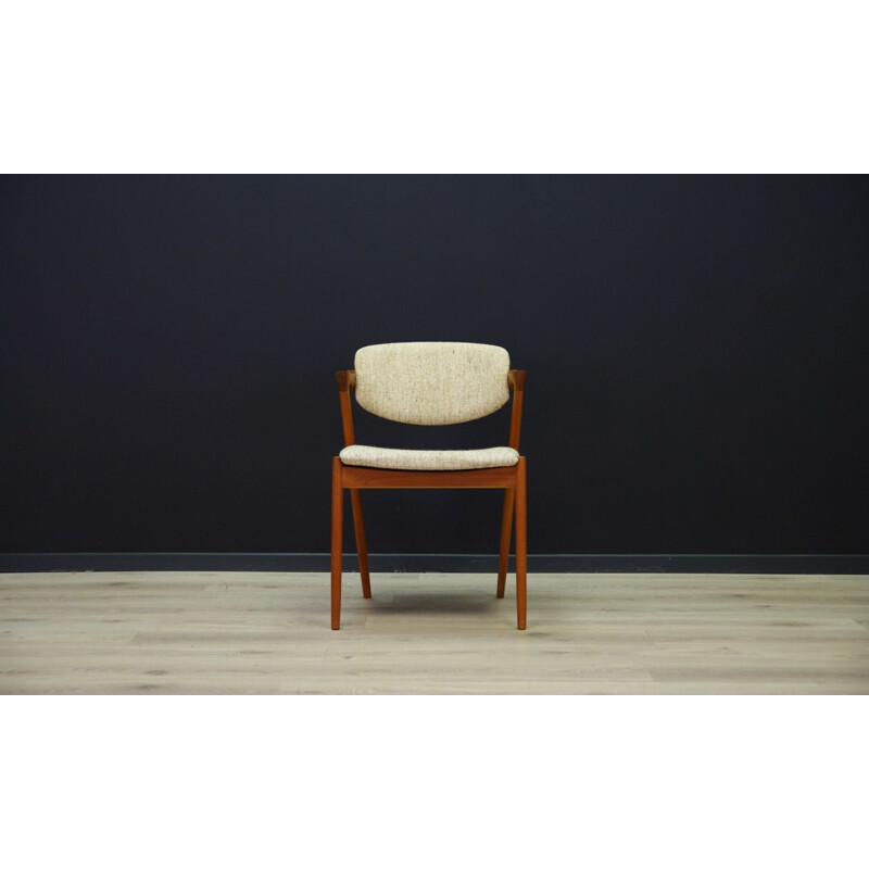 Suite de 4 chaises scandinaves beiges vintages par Kai Krisiansen