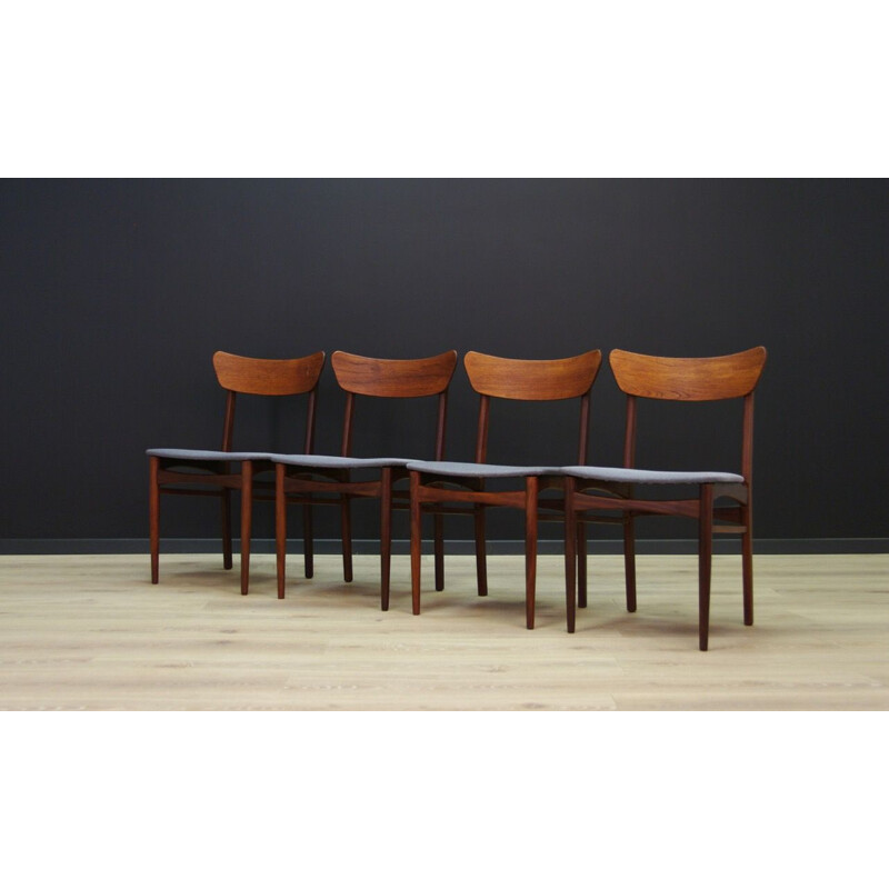 Ensemble de quatre chaises vintages originales