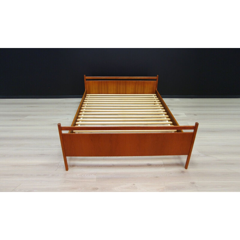 Vintage danish bed in teak