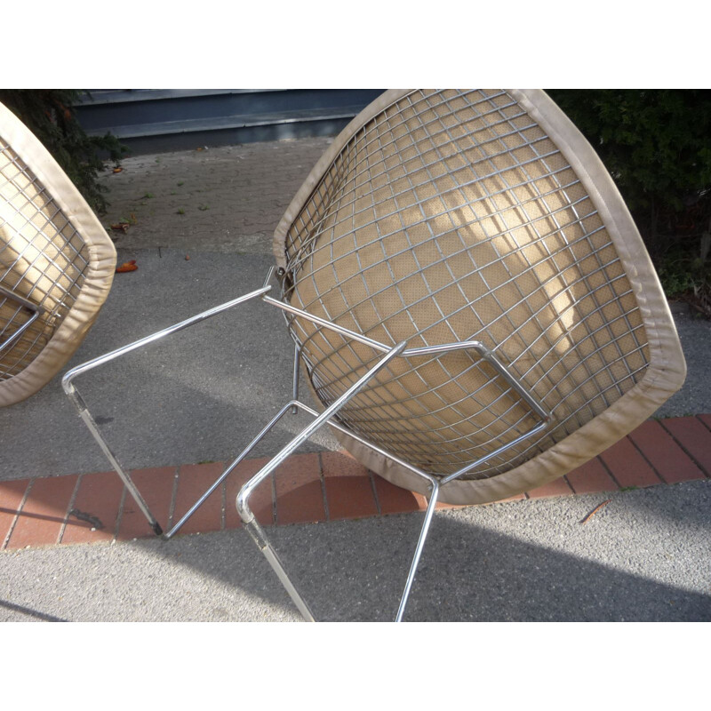 Pair of chairs by Harry Bertoia for Knoll