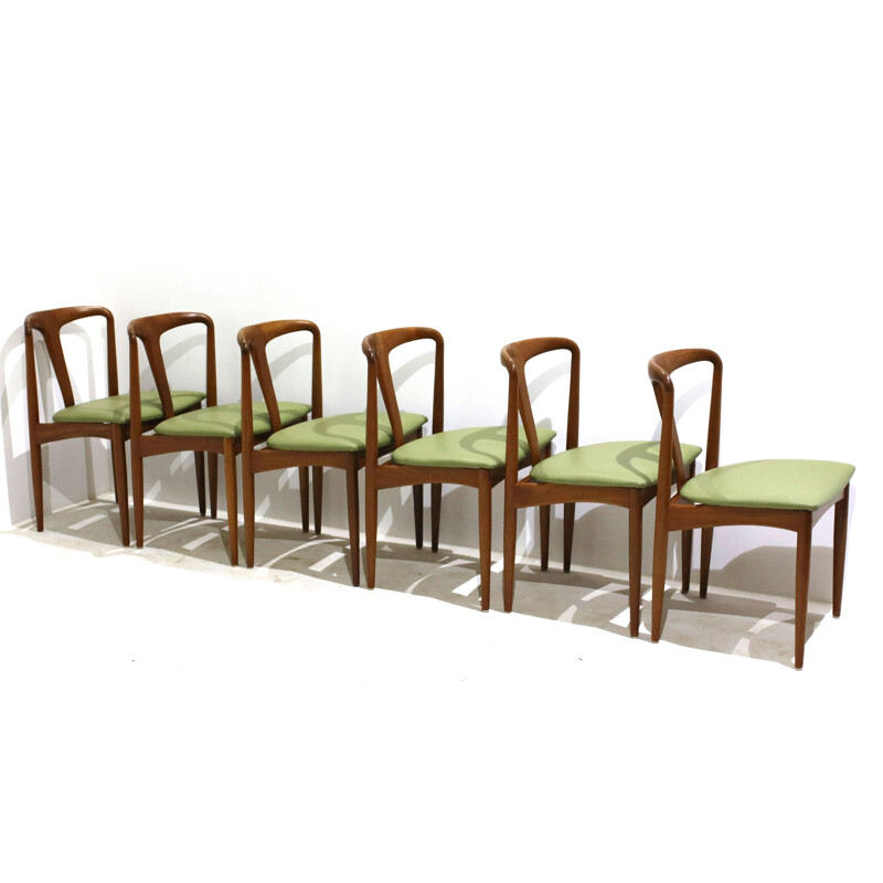 Set of 6 Vintage "Juliane" Teak Dining Chairs by Johannes Andersen for Uldum