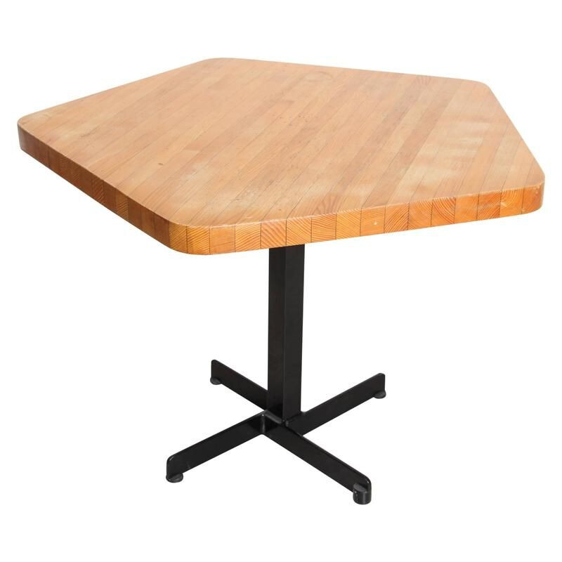 Table pentagonale vintage par Charlotte Perriand pour Les Arcs