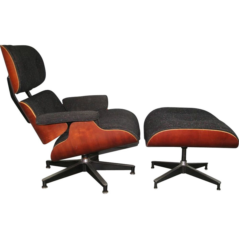 Lounge chair vintage en cerisier, recouvert de tissu noir, Eames pour Herman Miller