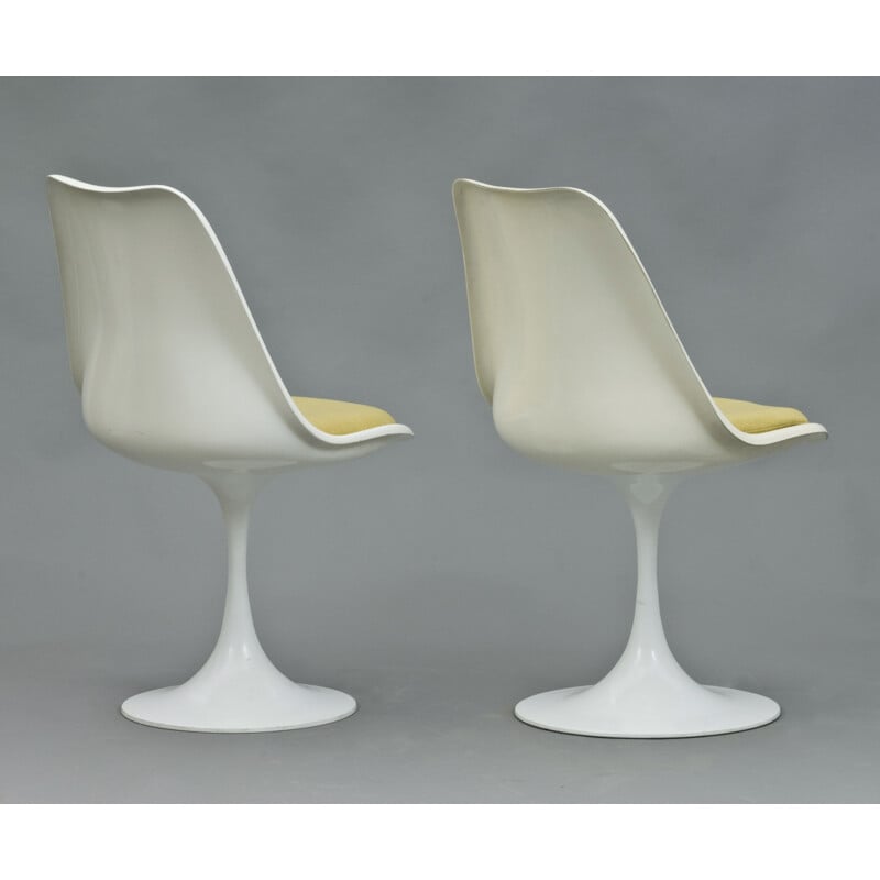 Vintage Tulip chairs by Eero Saarinen