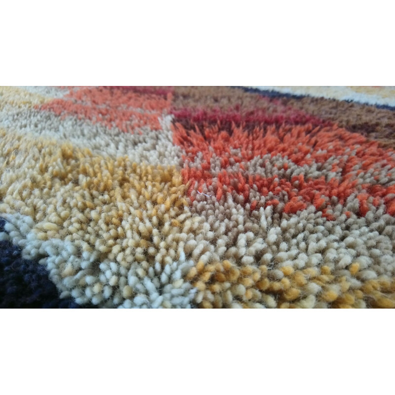 Vintage large multicolored round carpet