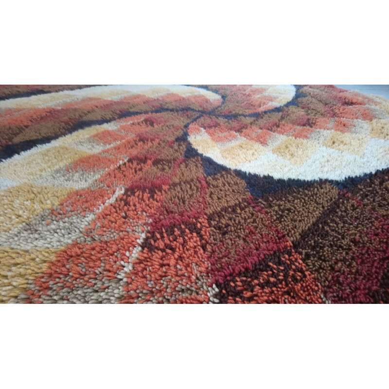Vintage large multicolored round carpet