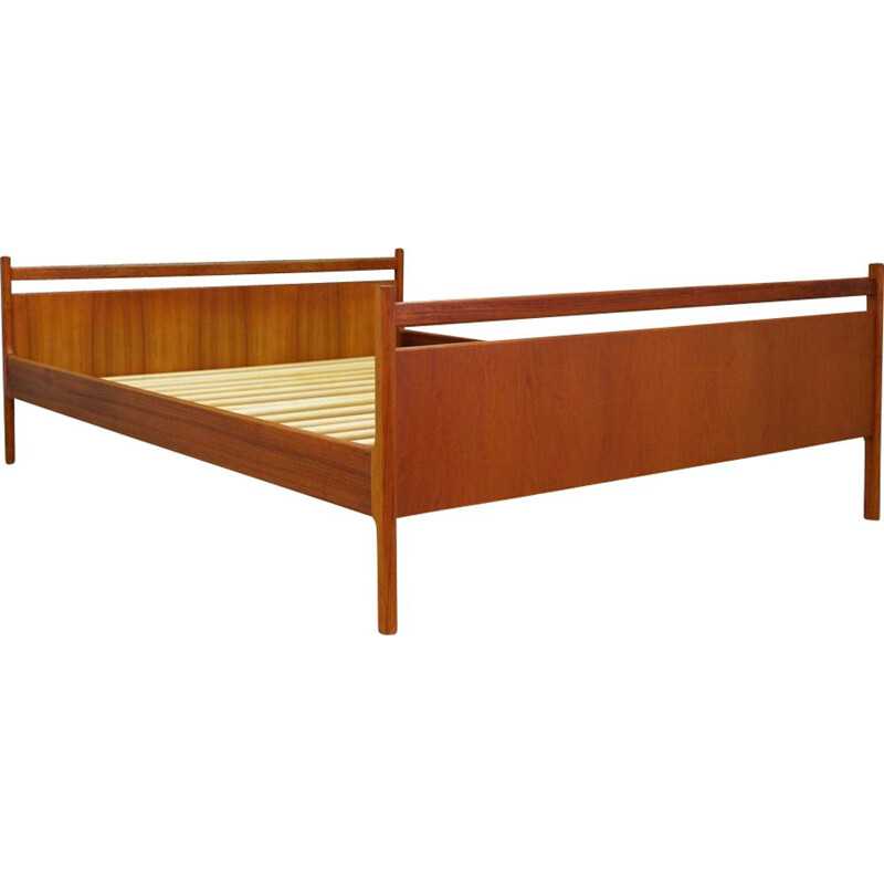 Vintage danish bed in teak