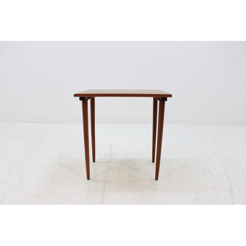 Vintage Danish nesting table in teak