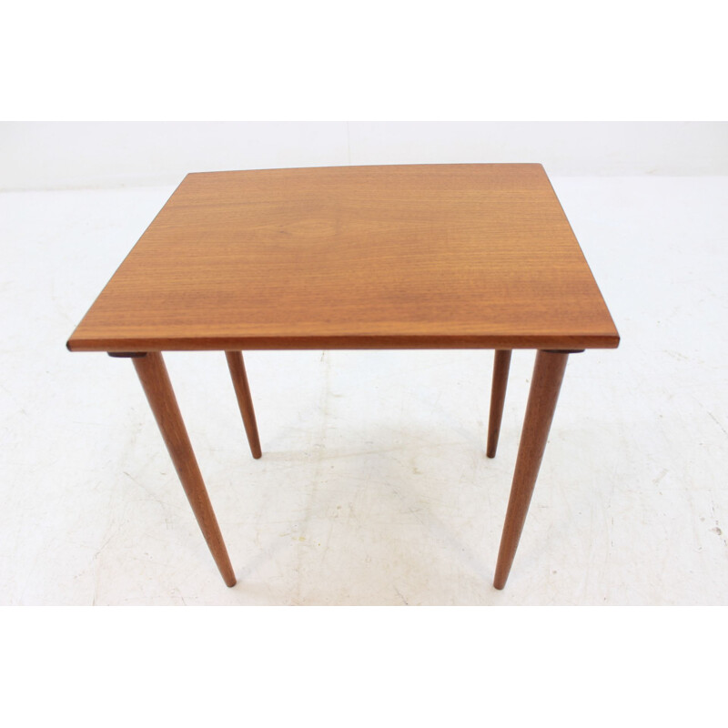 Vintage Danish nesting table in teak