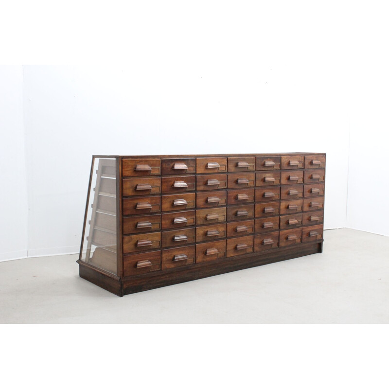 Large Italian chest of drawers in walnut