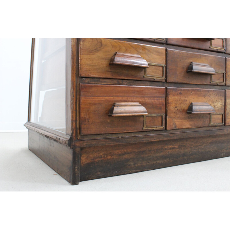 Large Italian chest of drawers in walnut