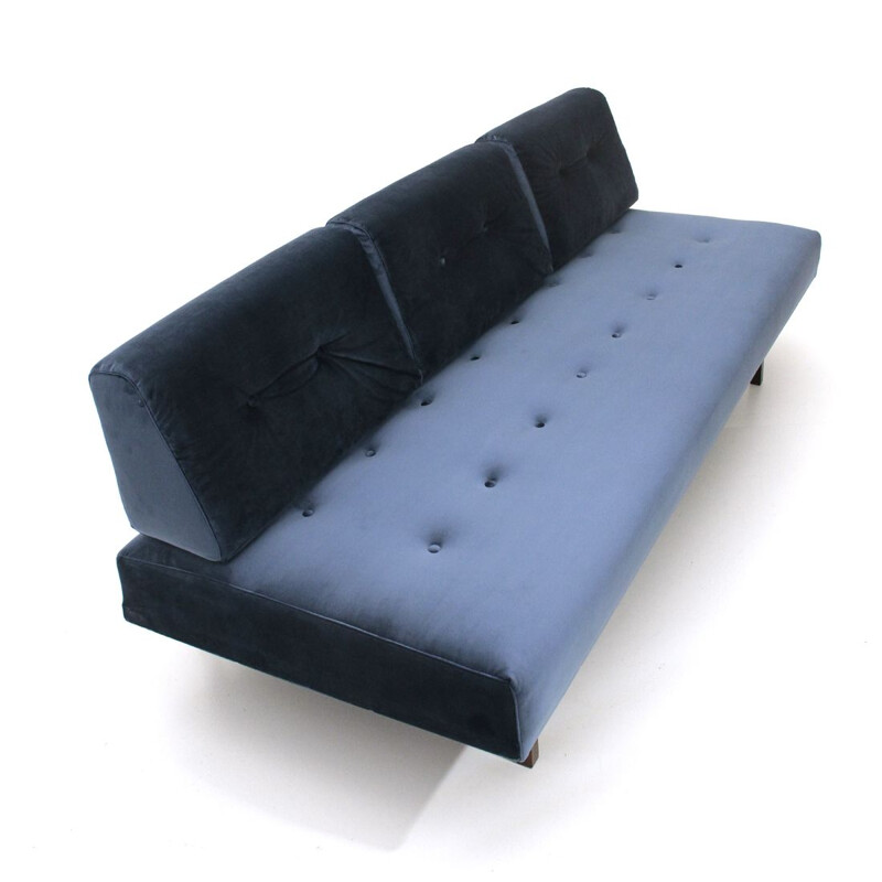 Vintage Italian 3-seater sofa in blue velvet 872 by Gianfranco Frattini for Cassina