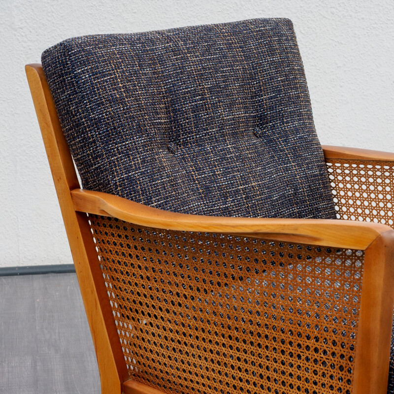 Chair of the 1950s in mesh, lining nine, two available