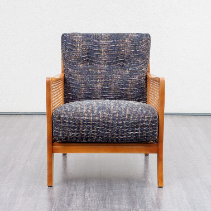 Chair of the 1950s in mesh, lining nine, two available