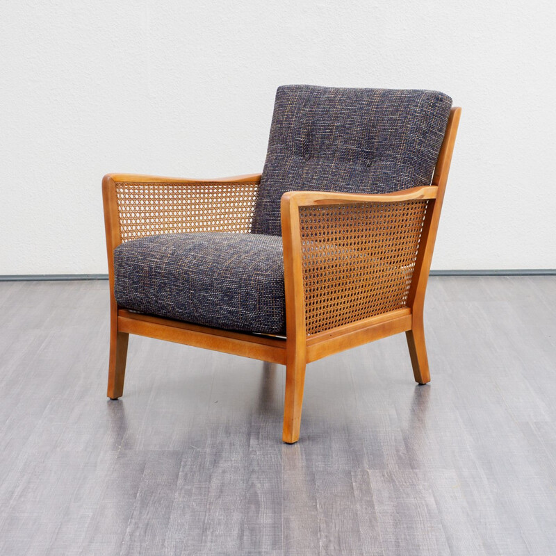 Chair of the 1950s in mesh, lining nine, two available