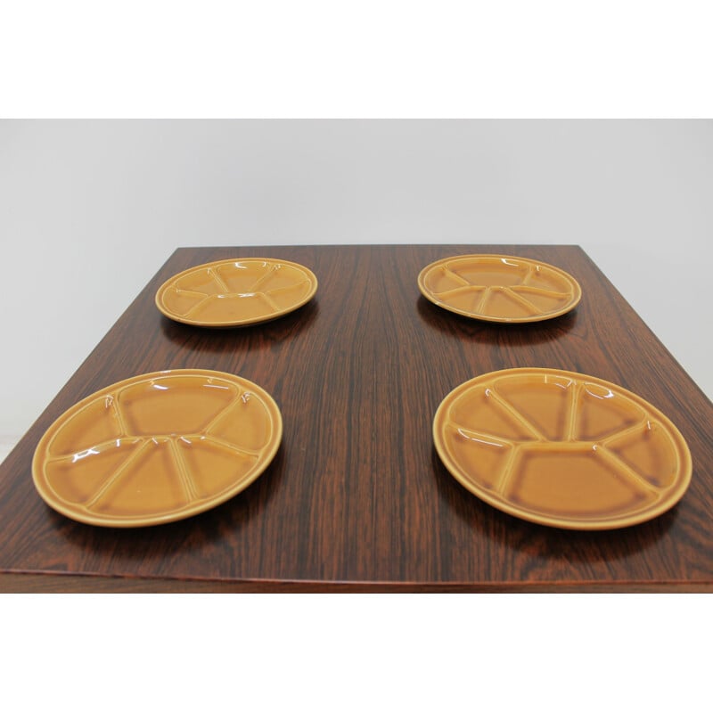 Set of 8 vintage fondue plates by Gien Pottery