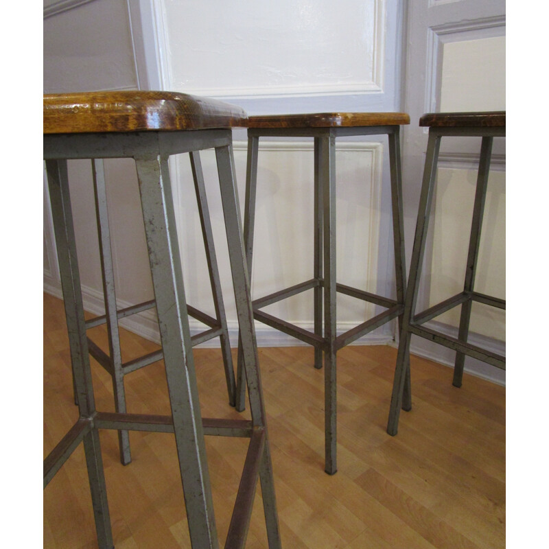 Set of 4 vintage bar stools in metal