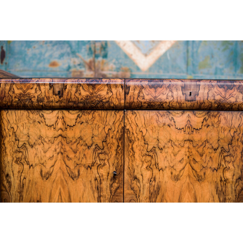 Vintage sideboard "Tulipan" in walnut by Jindrich Halabala