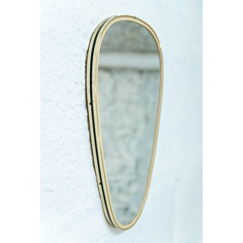 Vintage oval Mirror in gold brass