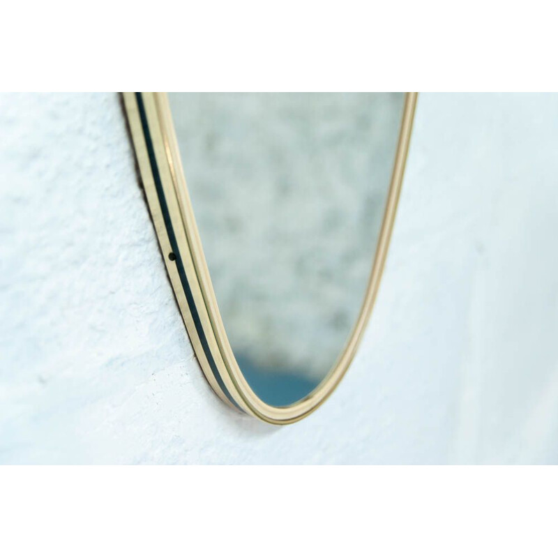 Vintage oval Mirror in gold brass