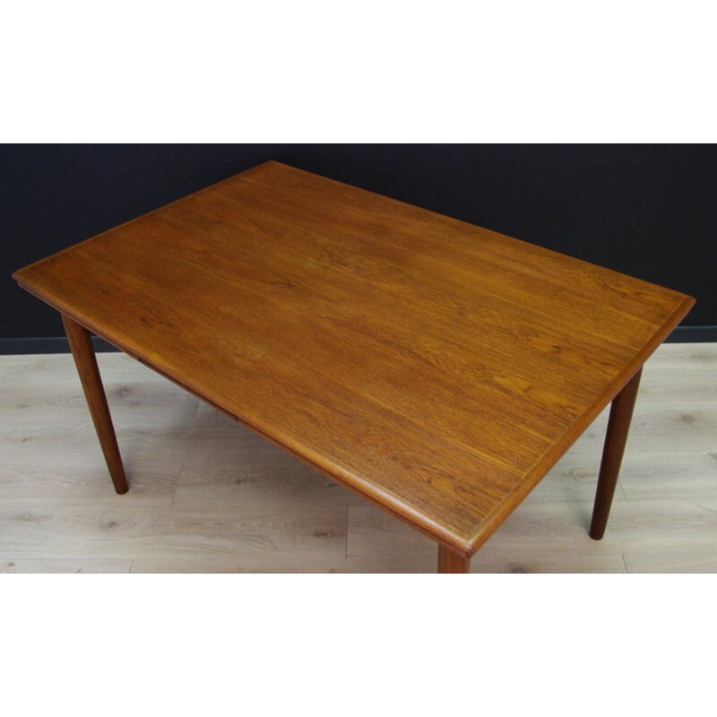 Vintage Danish dining table in teak