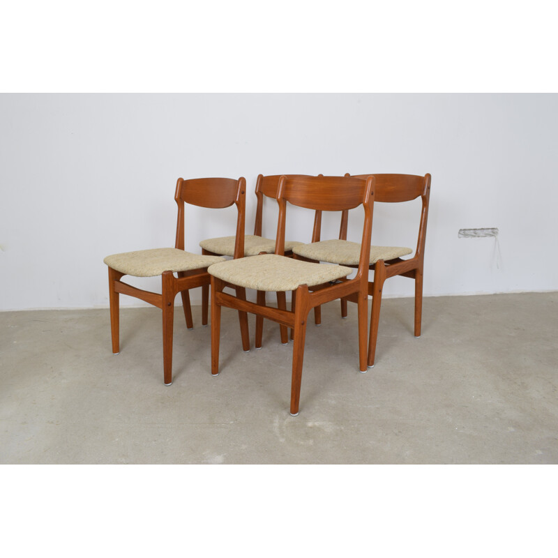 Set of 4 vintage Danish dining chairs in teak