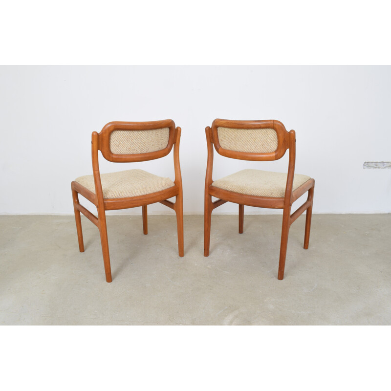 Set of 2 vintage dining chairs by Johannes Andersen for Uldum Møbelfabrik