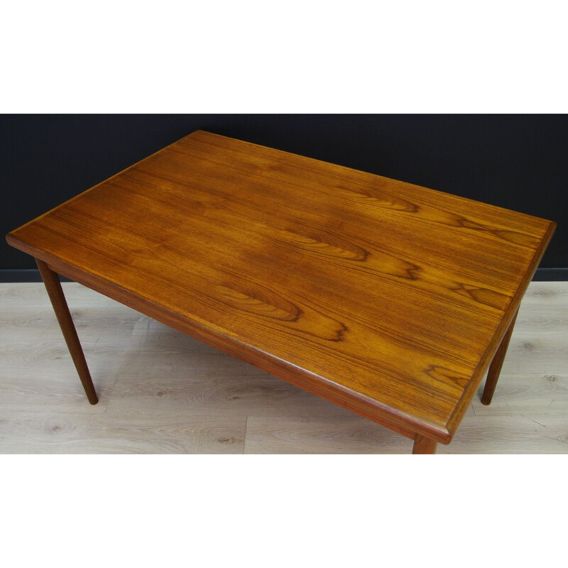 Vintage Danish design dining table in teak