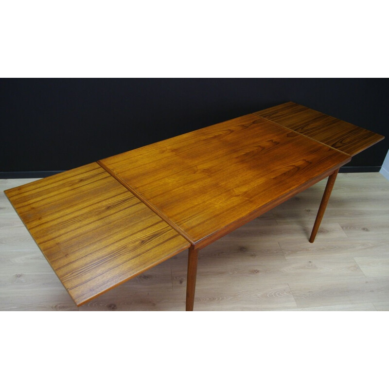 Vintage Danish design dining table in teak
