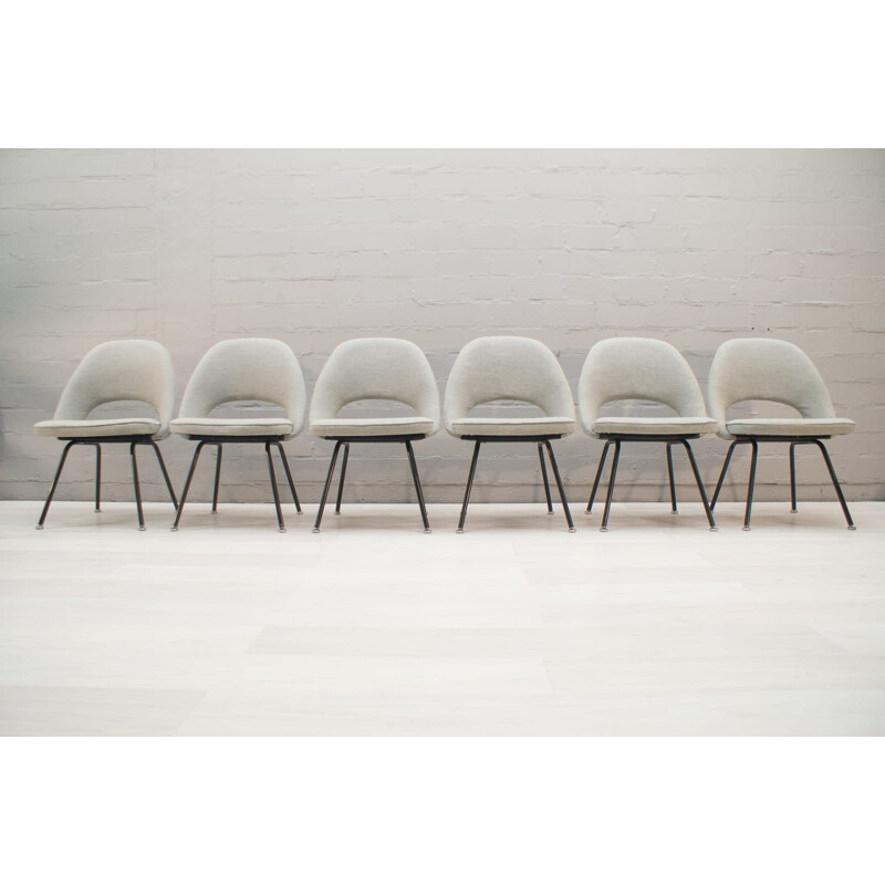 Set of 6 vintage executive chairs by Eero Saarinen for Knoll International