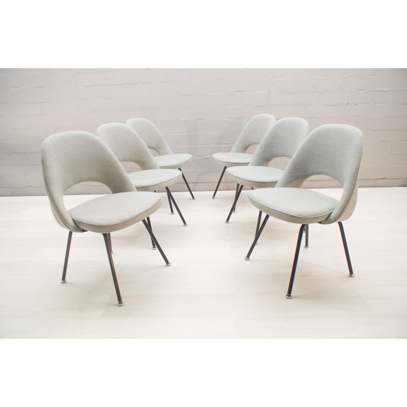 Set of 6 vintage executive chairs by Eero Saarinen for Knoll International