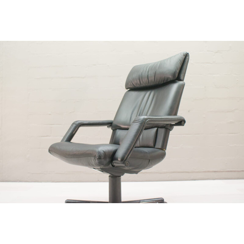 Vintage office chair "Figura II" in leather by Mario Bellini for Vitra