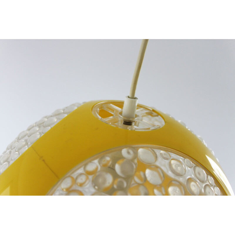 Vintage yellow pendant lamp in plastic by Luigi Colani