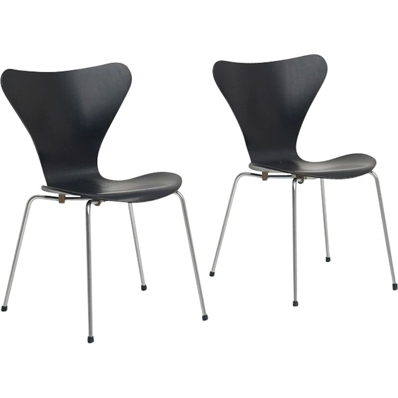 Pair of vintage chairs 3107 by Arne Jacobsen for Fritz Hansen, 1955